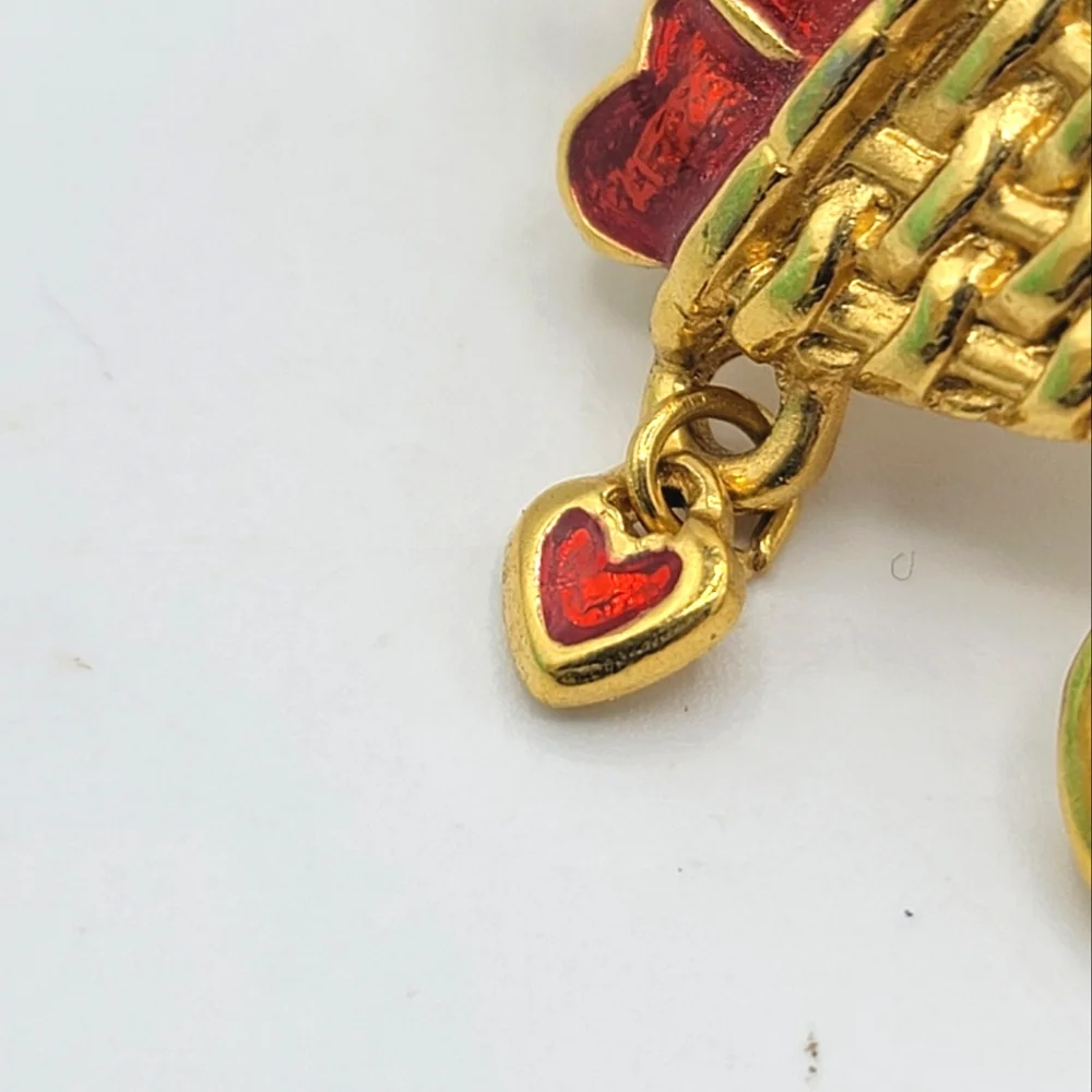 Avon Garden of Love Wheelbarrow Brooch Gold tone Red Enamel Hearts Vintage 90s - Picture 5 of 12